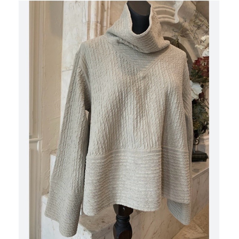Lululemon Textured Turtleneck Top
